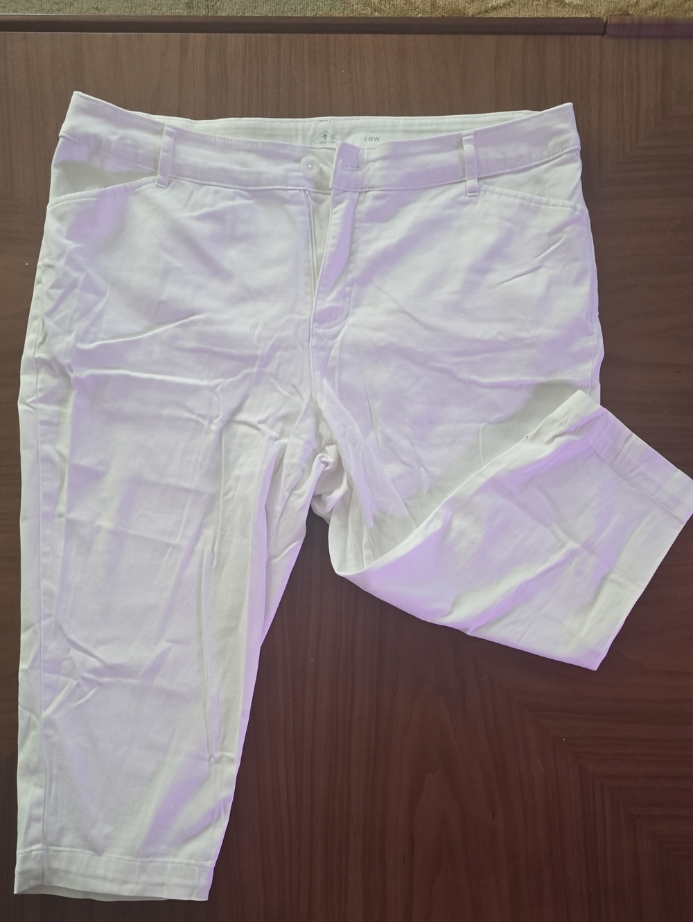 St. John's Bay White Cropped Women's Jeans